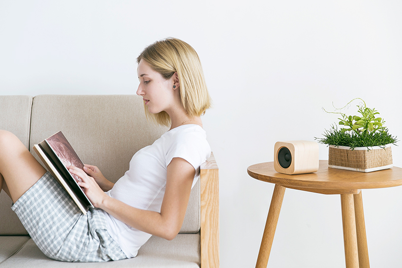 sugr-cube-wireless-speaker-designboom-03