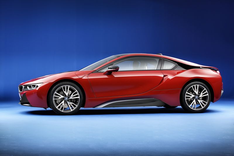 BMW i8 Protonic Red