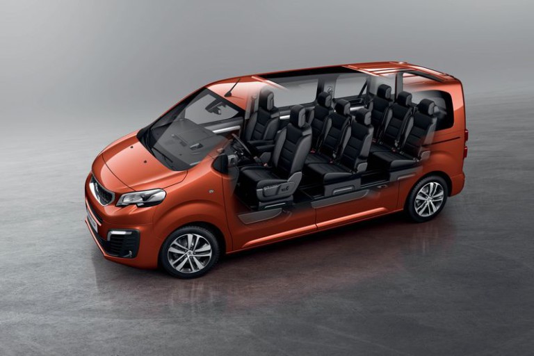 Автобус peugeot traveller