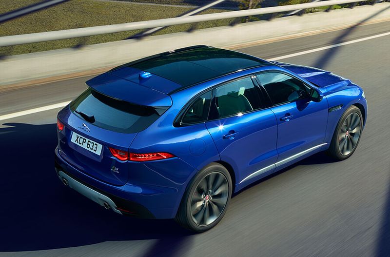 Jaguar F Pace