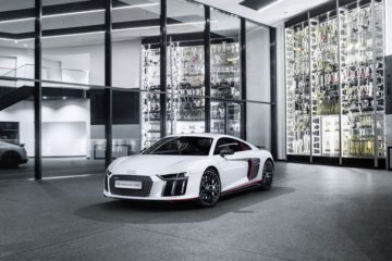 Audi-R8-Coupe-V10-plus-selection-24h-(2)