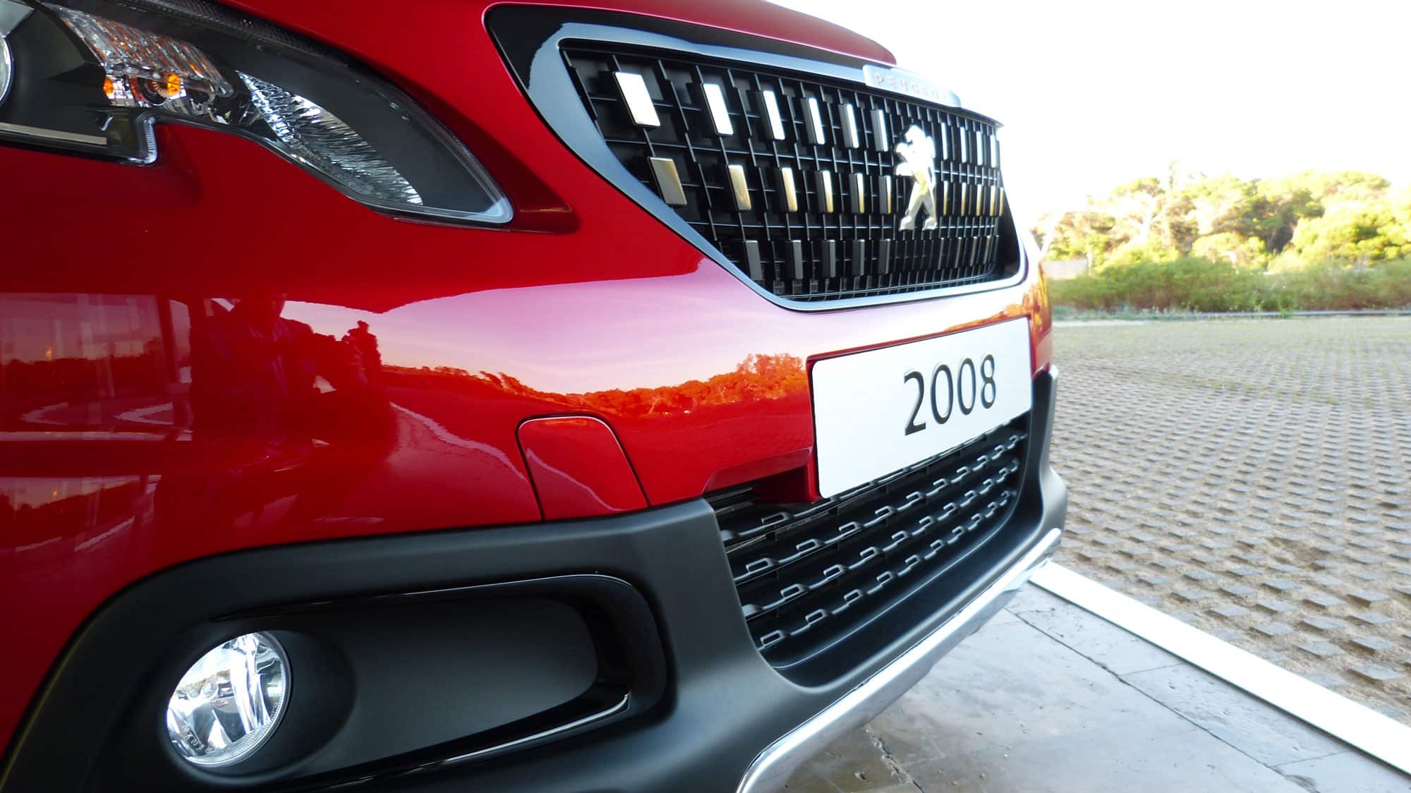 peugeot-2008-gtline-red-2