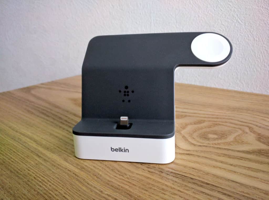 belkin-powerhouse-dock-iphone-apple-watch-1