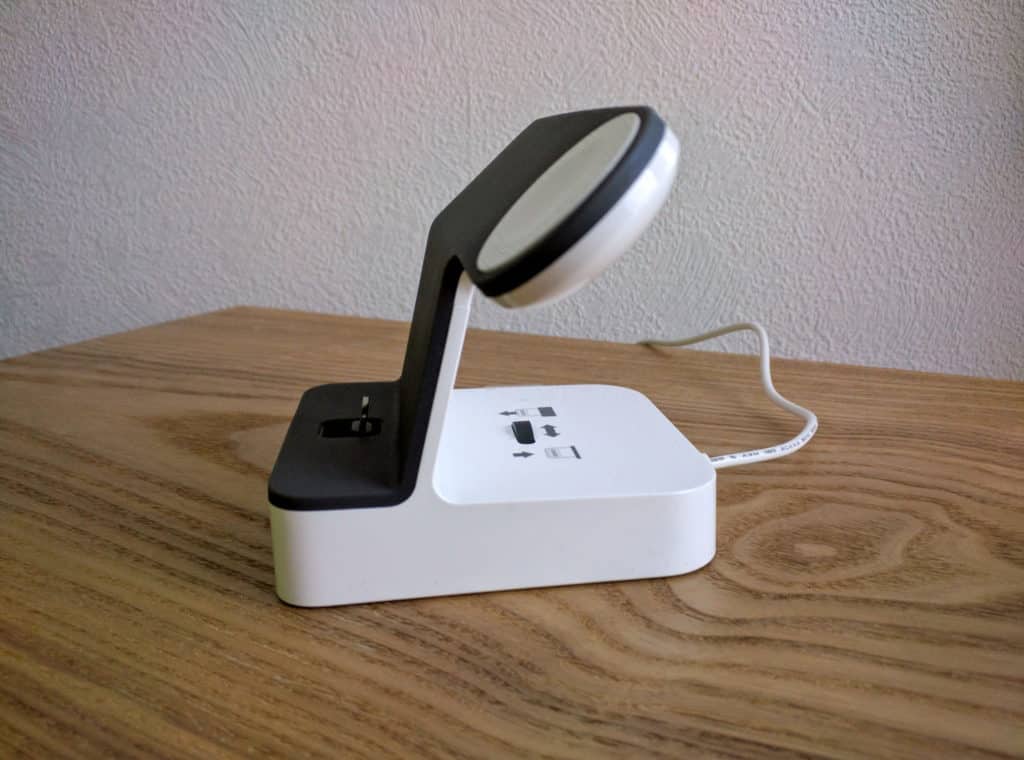 belkin-powerhouse-dock-iphone-apple-watch-3