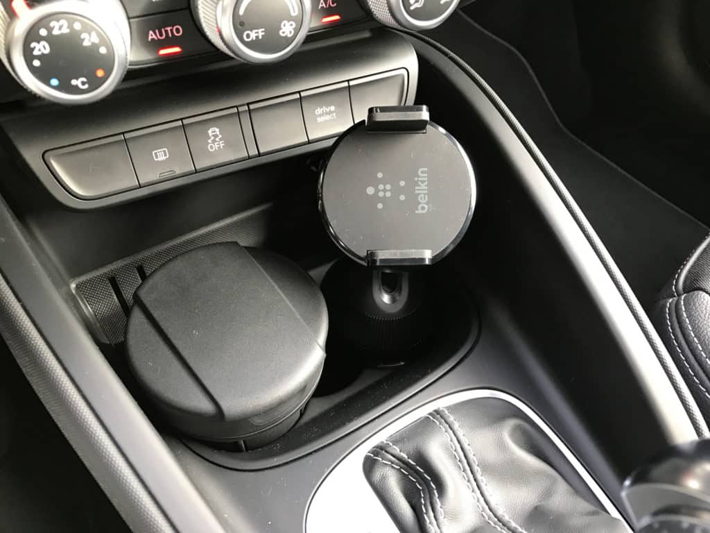 car-cup-mount-belkin-2