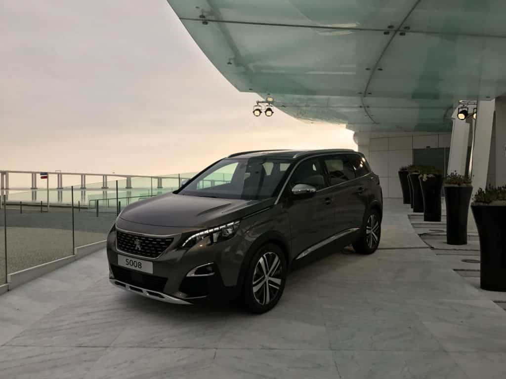 peugeot-5008-2017-SUV-#2