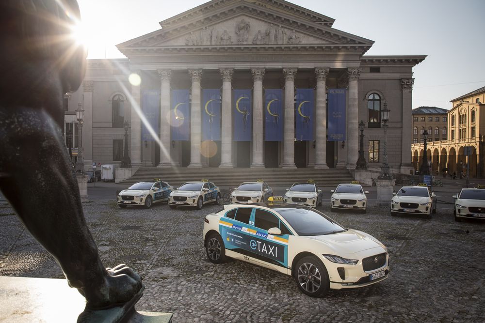 Jaguar I Pace Taxi 