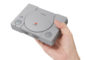 Playstation Classic taille main