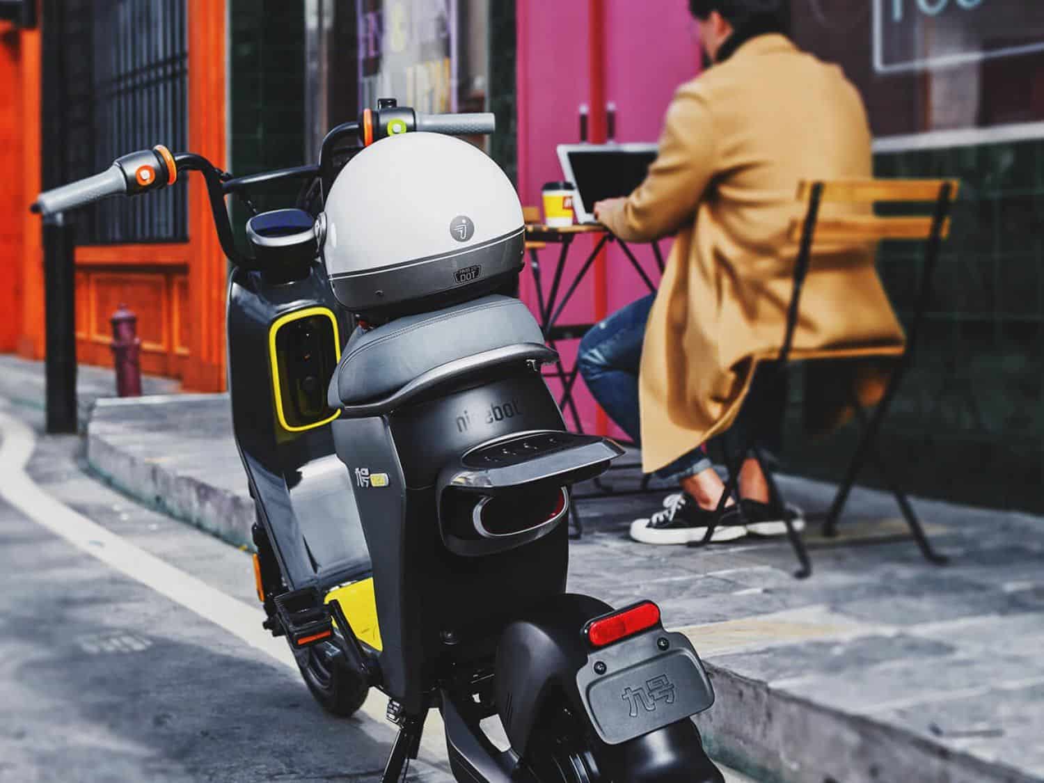 Ninebot Segway scooter electrique