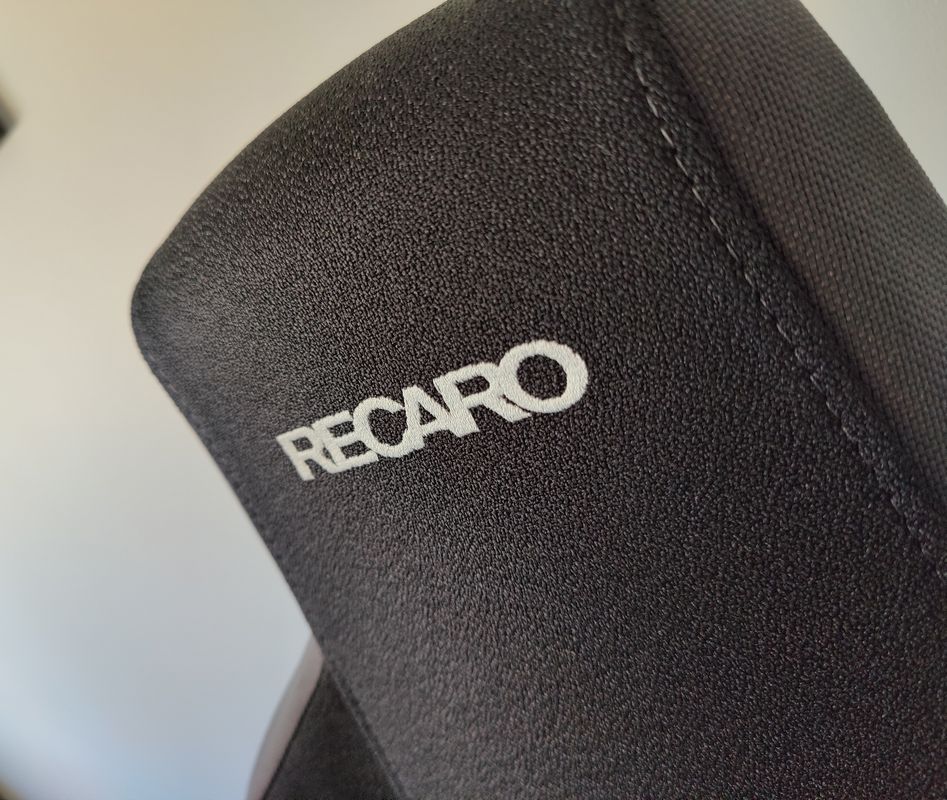 Test Recaro Rae Grey Gaming (3)