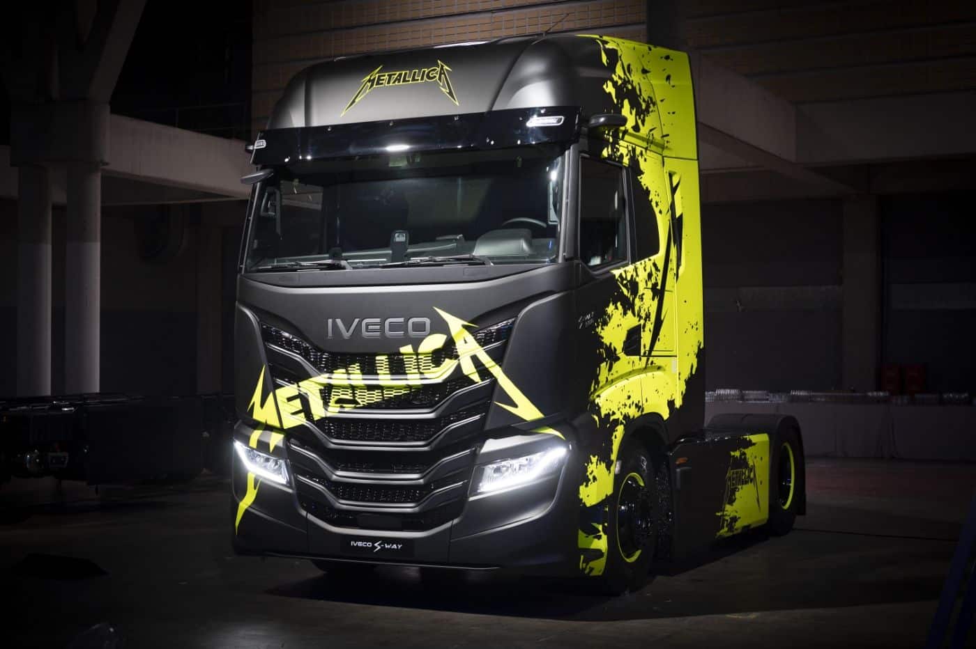 camion electrique iveco metallica