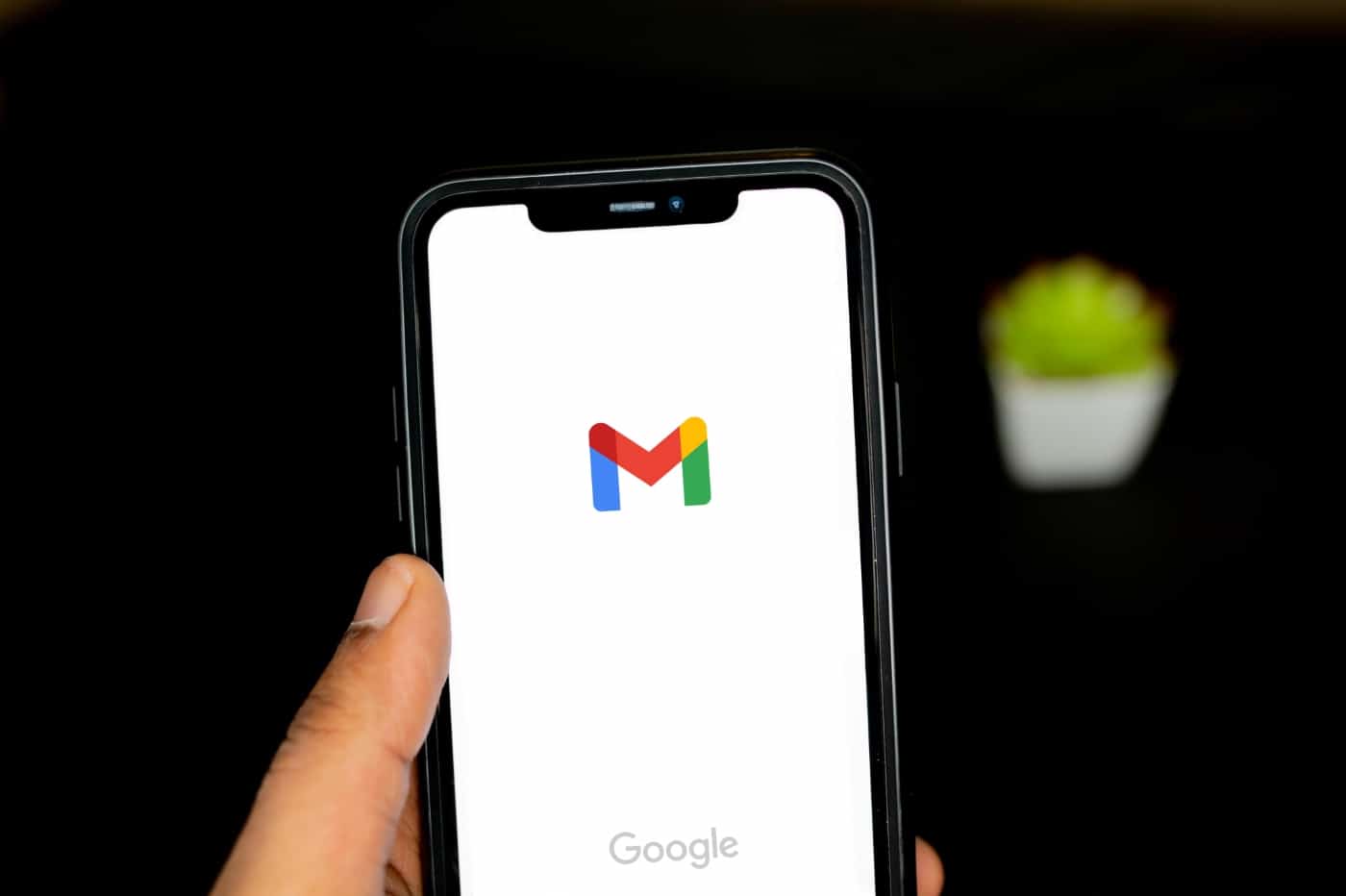 logo gmail smartphone