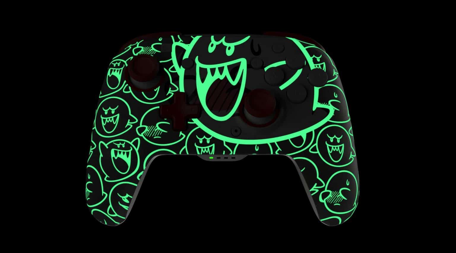 Boo Hoo, c'est quoi cette manette fantomatique (qui brille dans le noir ...