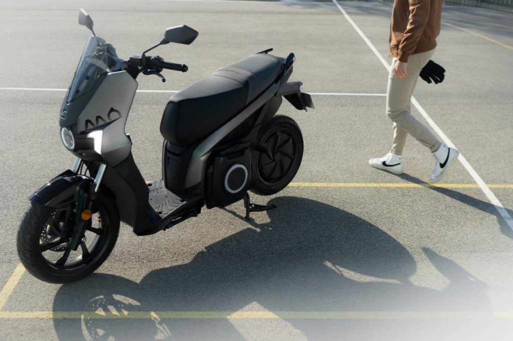 scooter electrique seat