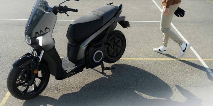 scooter electrique seat