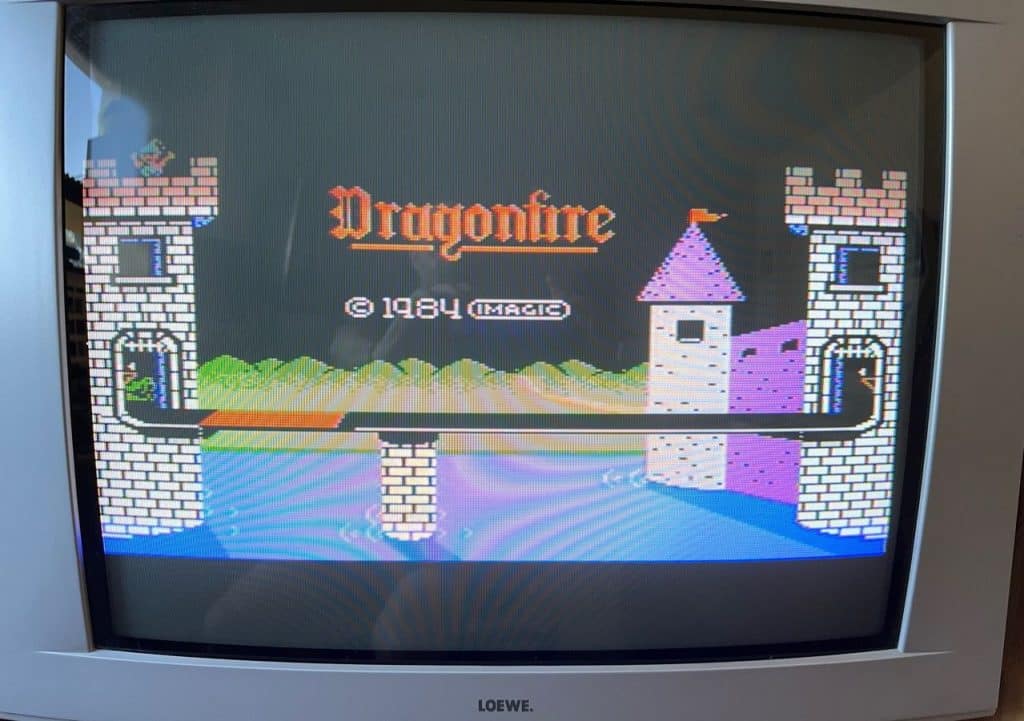 Capture d'écran du jeu Dragonfire sur Colecovision