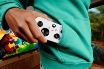 La manette Xbox Nano tient dans la poche
