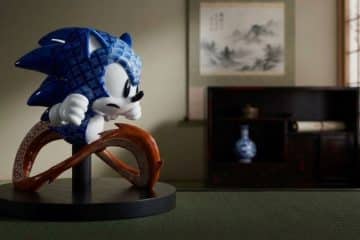 Une figurine en porcelaine de Sonic limitée à 50 exemplaires pour les 35 ans